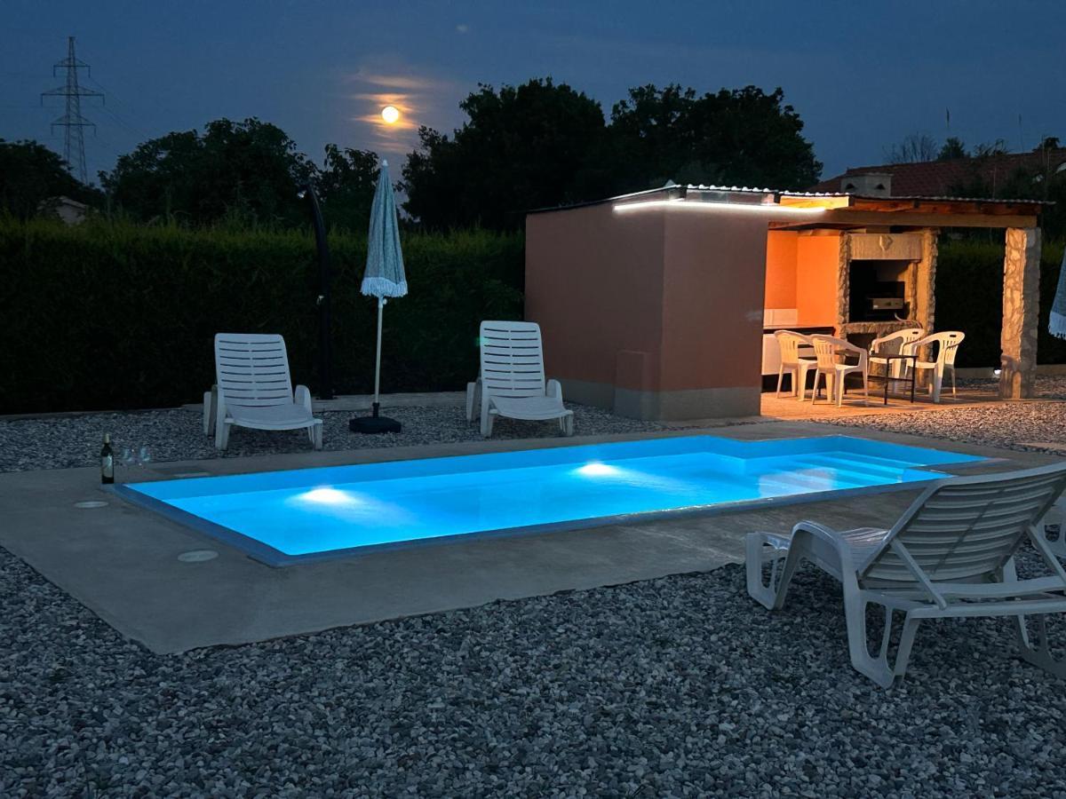 Villa Dora House With Wifi And Outdoor Swimming Pool Pola Esterno foto