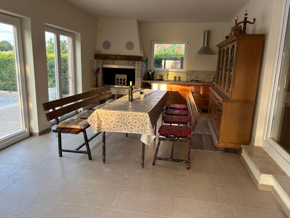 Villa Dora House With Wifi And Outdoor Swimming Pool Pola Esterno foto