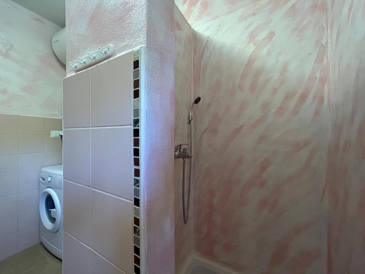 Villa Dora House With Wifi And Outdoor Swimming Pool Pola Esterno foto