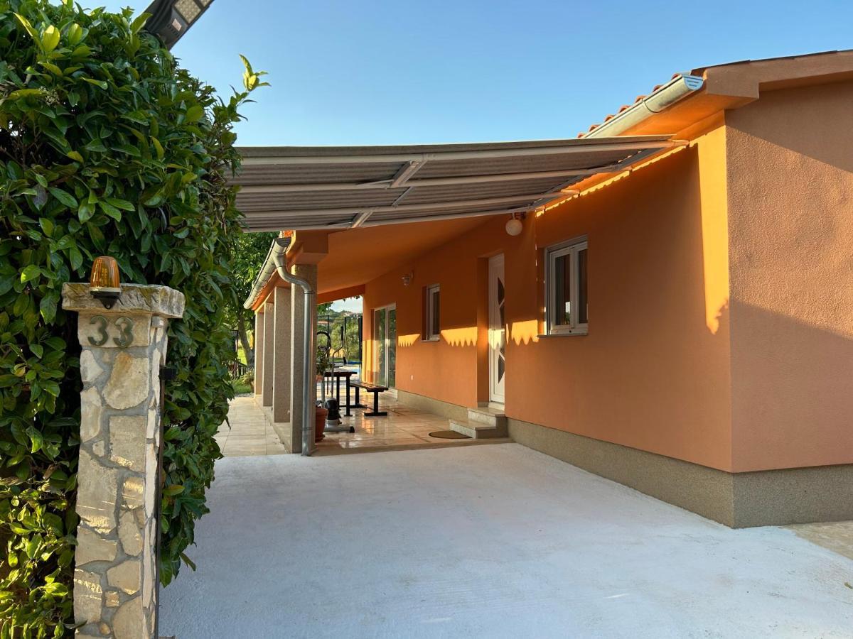 Villa Dora House With Wifi And Outdoor Swimming Pool Pola Esterno foto